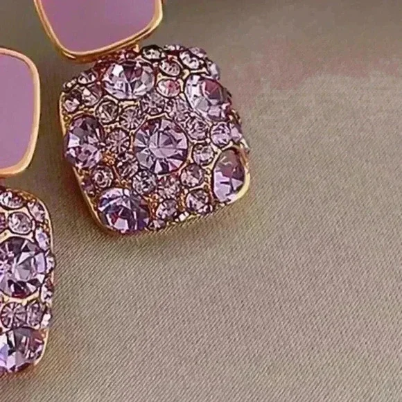 New Lavender Crystal Square Earrings - Picture 4 of 4